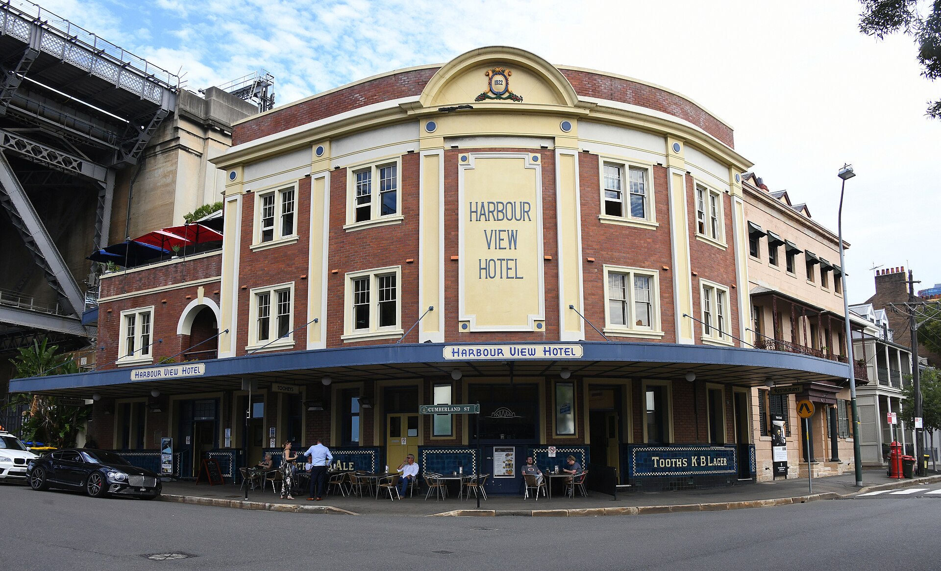 Sydney hotel harbour view