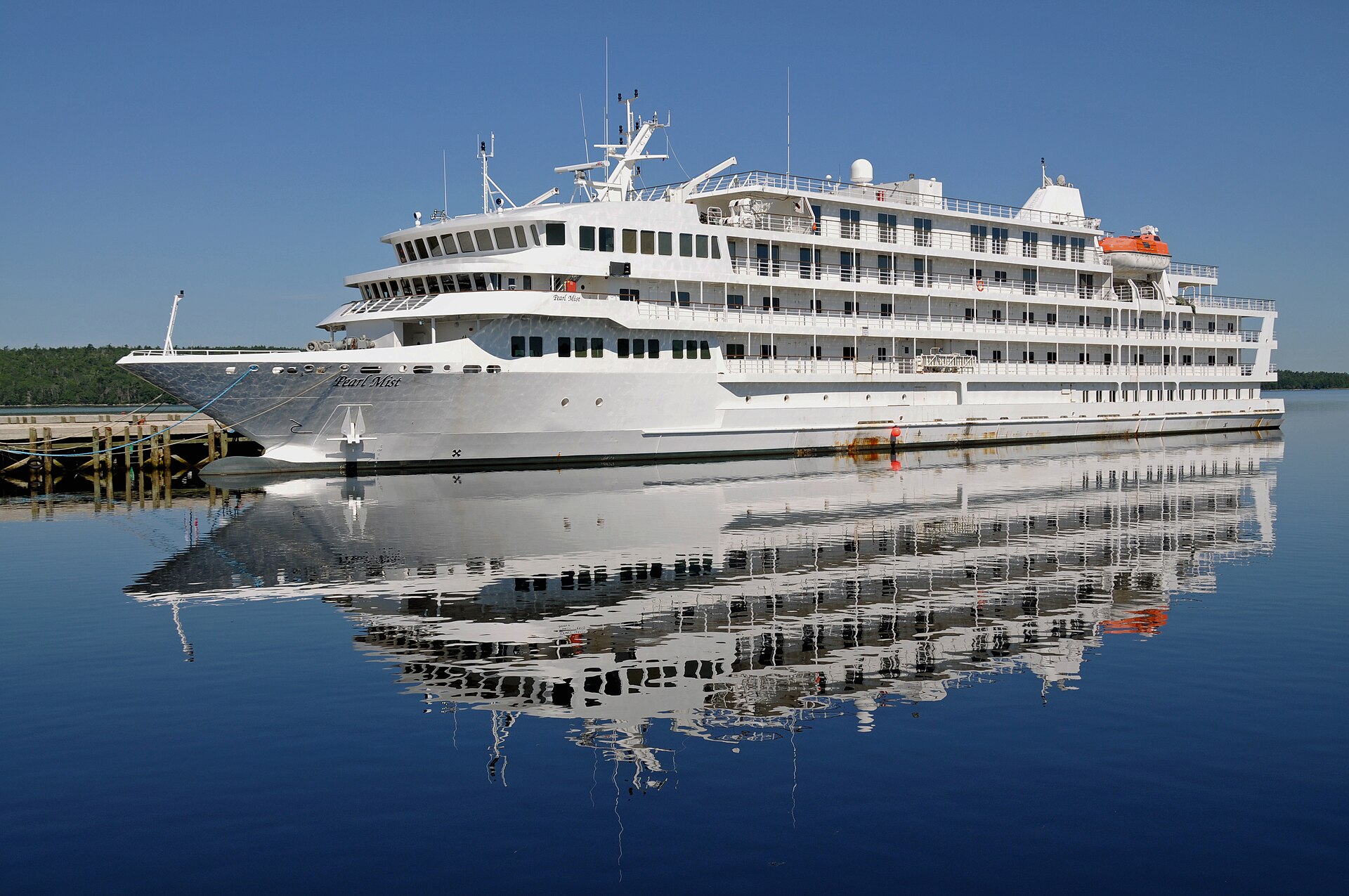 cruise ship deck accessible