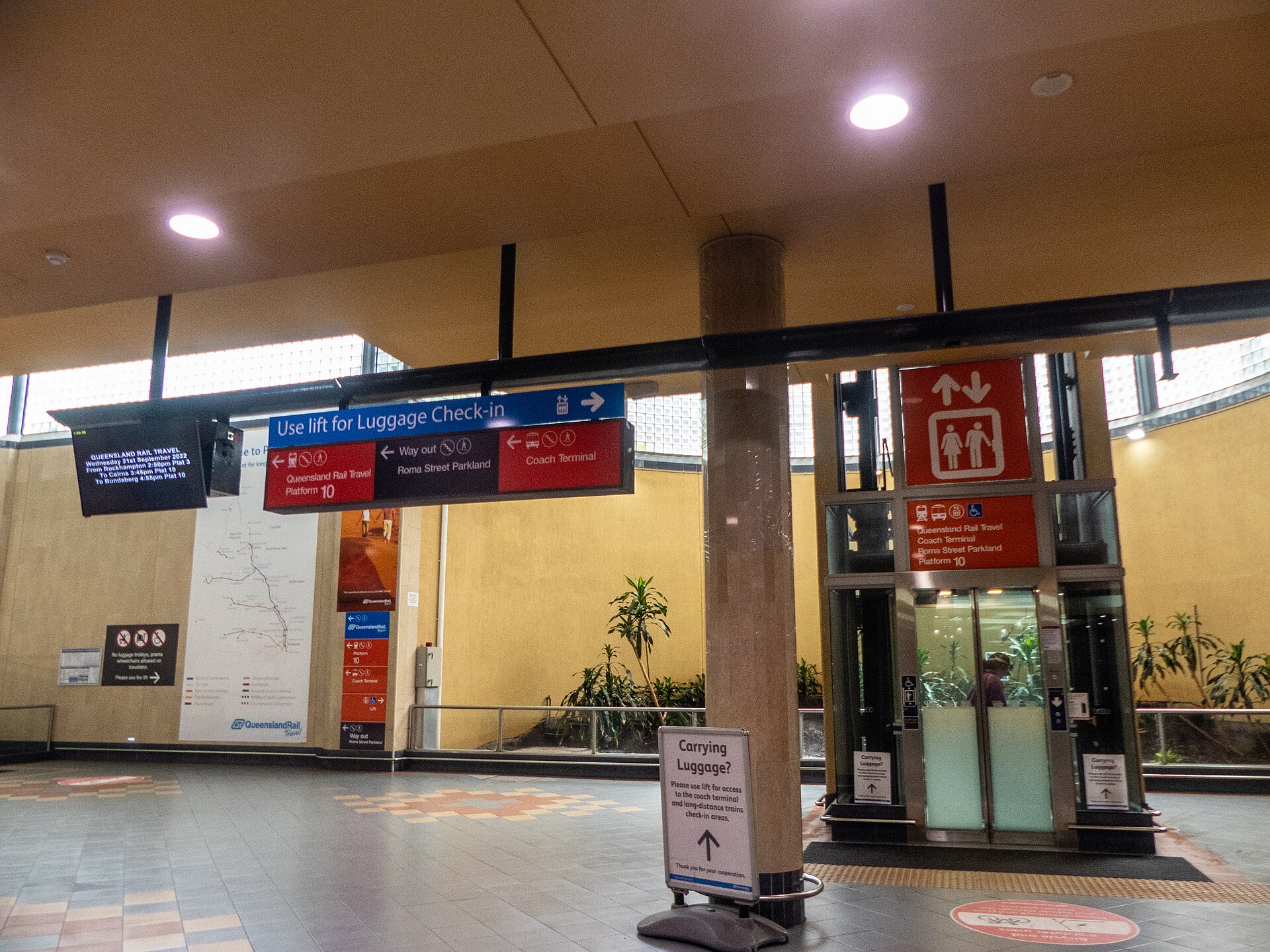 Sydney train station lift